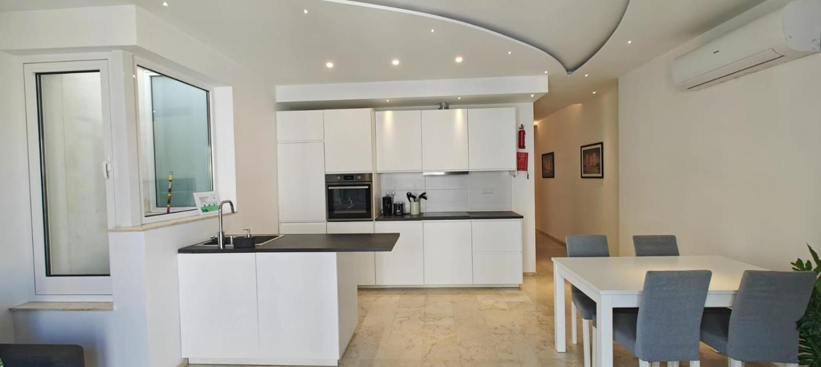 Apartament Luxury Garden View At Spinola Bay St Julians St. Julian's Zewnętrze zdjęcie